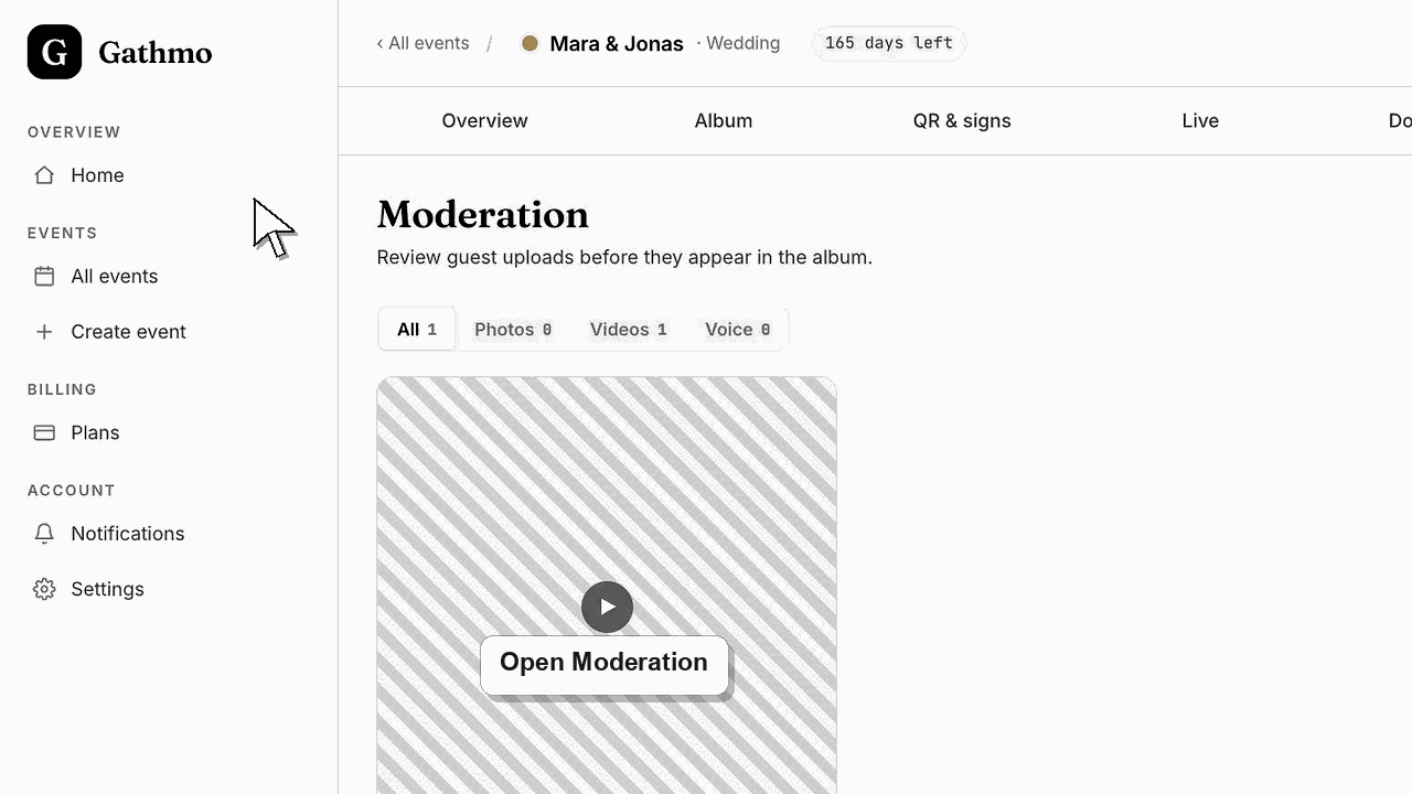 Animated Gathmo dashboard workflow for Approve, reject, flag, and bulk-approve guest uploads