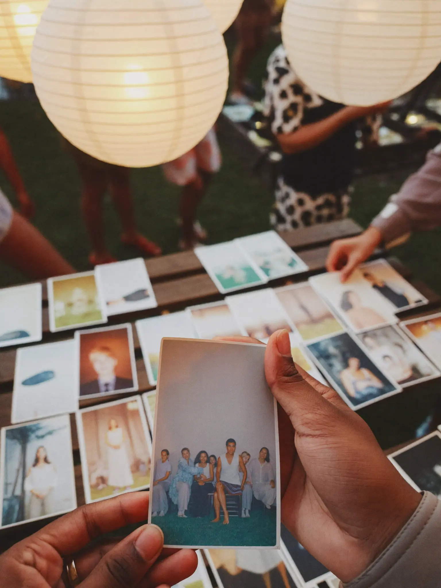QRコードを読み取って共有アルバムに写真を追加するゲスト